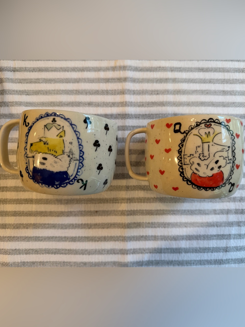 Anthropologie Mug Set/2 POPPY KING & QUEEN Clubs Hearts DOGS Poodle - Picture 7 of 8